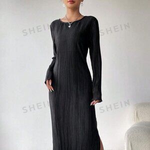 black long sleeve dress